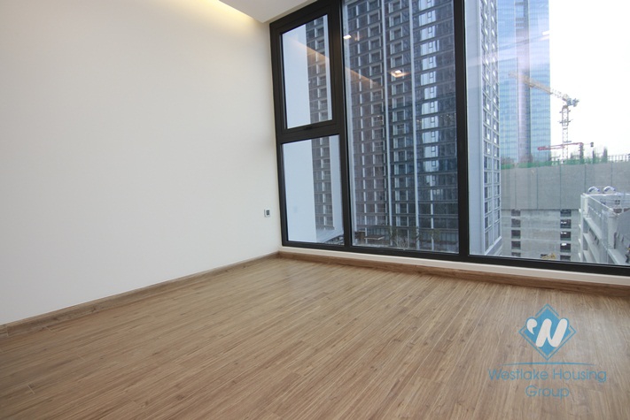 Two bedrooms apartment for rent in Vinhome Metropolis, Ba Dinh district, Ha Noi